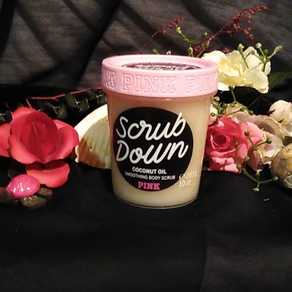 NWT VS PINK SCRUB DOWN